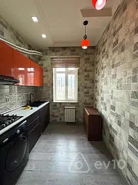 Kirayə verilir 3 otaqlı köhnə tikili 72 m²