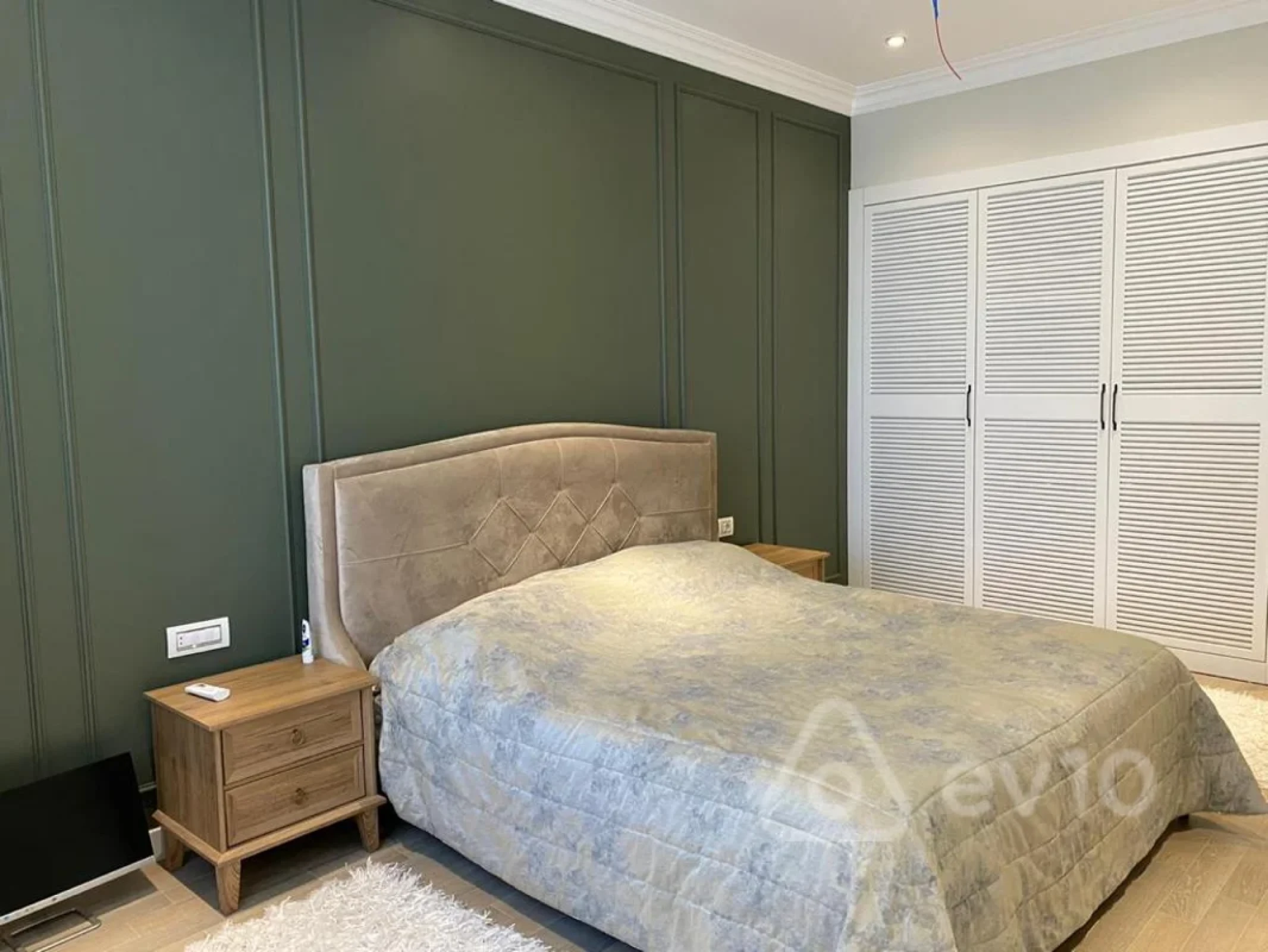 Kirayə verilir 3 otaqlı yeni tikili 160 m²