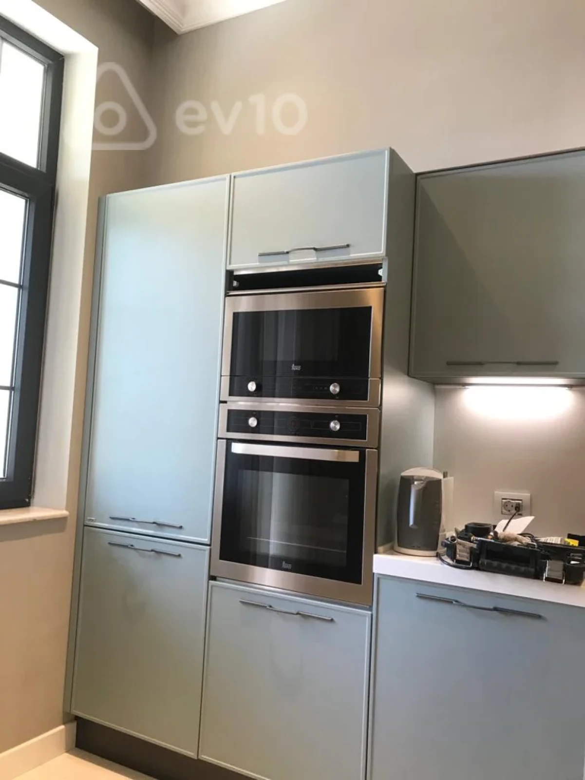 Kirayə verilir 3 otaqlı yeni tikili 160 m²