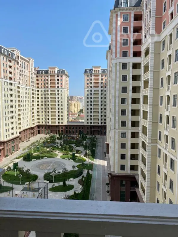 Kirayə verilir 3 otaqlı yeni tikili 160 m²