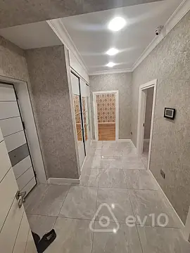 Kirayə verilir 2 otaqlı yeni tikili 90 m²