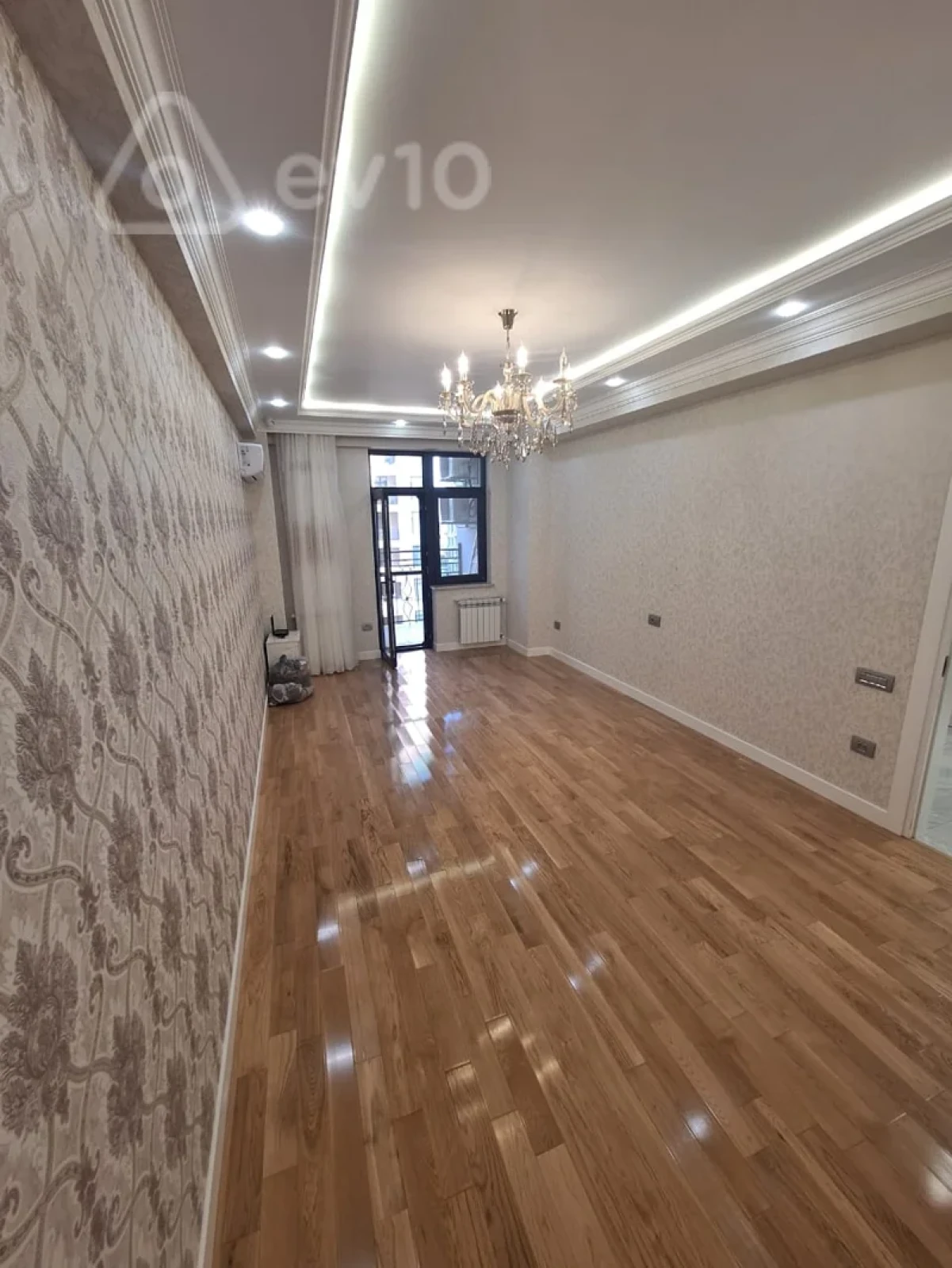 Kirayə verilir 2 otaqlı yeni tikili 90 m²