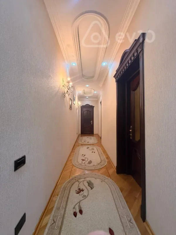 Satılır 3 otaqlı yeni tikili 118 m²