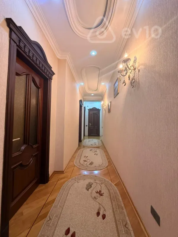Satılır 3 otaqlı yeni tikili 118 m²