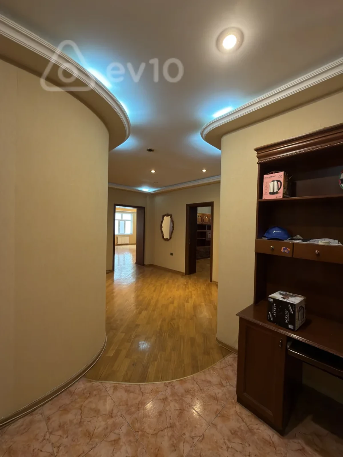 Satılır 3 otaqlı yeni tikili 260 m²