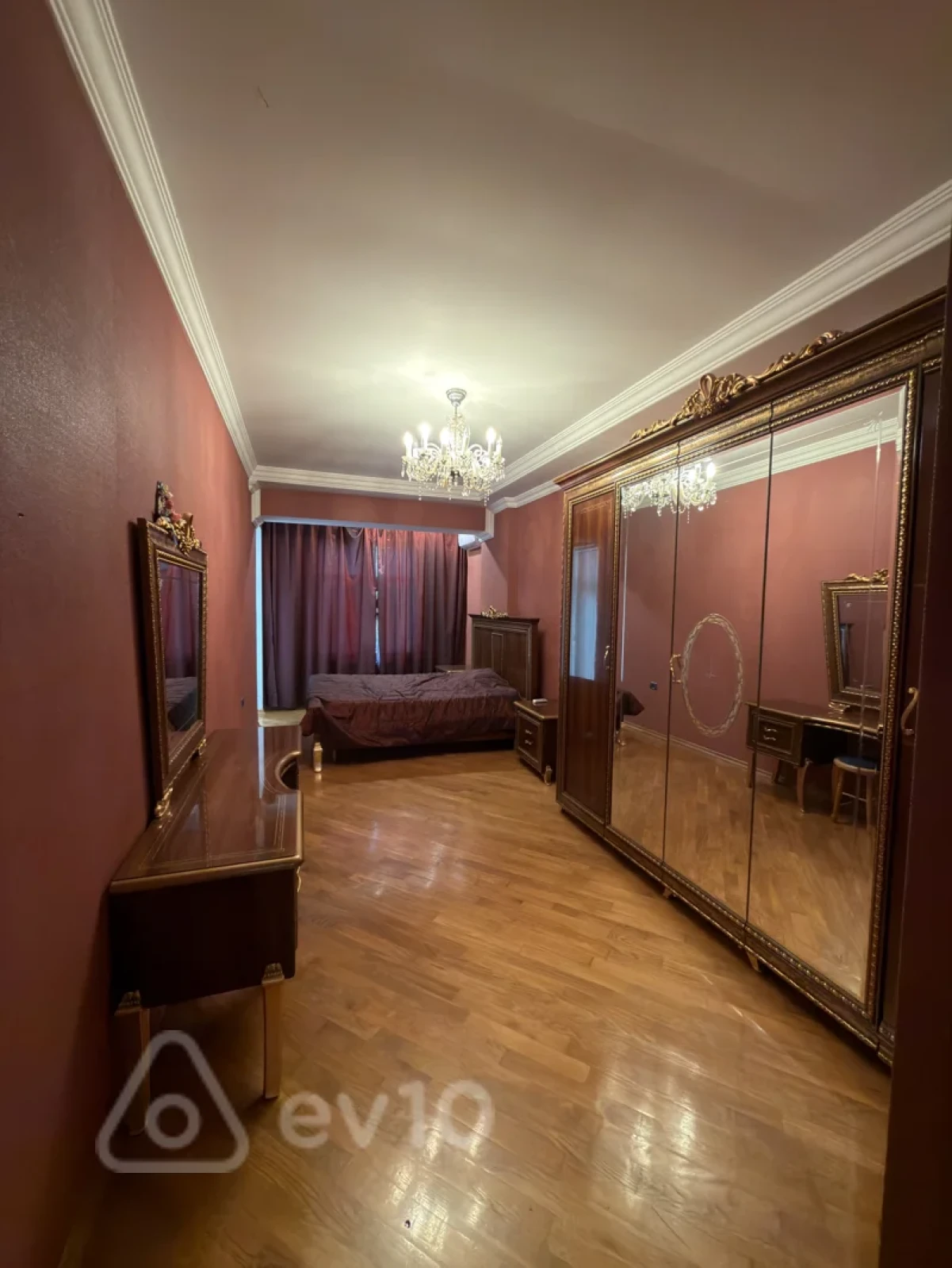 Satılır 3 otaqlı yeni tikili 260 m²