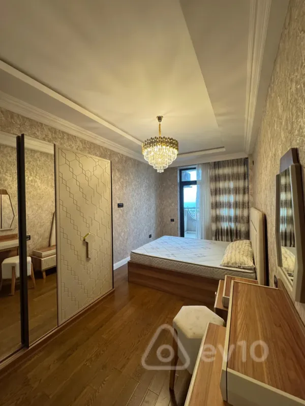 Kirayə verilir 2 otaqlı yeni tikili 65 m²