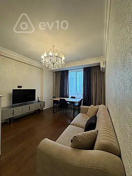 Kirayə verilir 2 otaqlı yeni tikili 65 m²