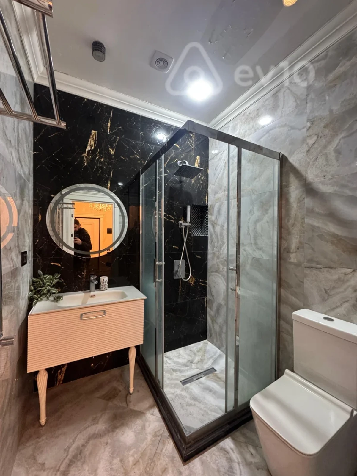 Kirayə verilir 2 otaqlı yeni tikili 65 m²