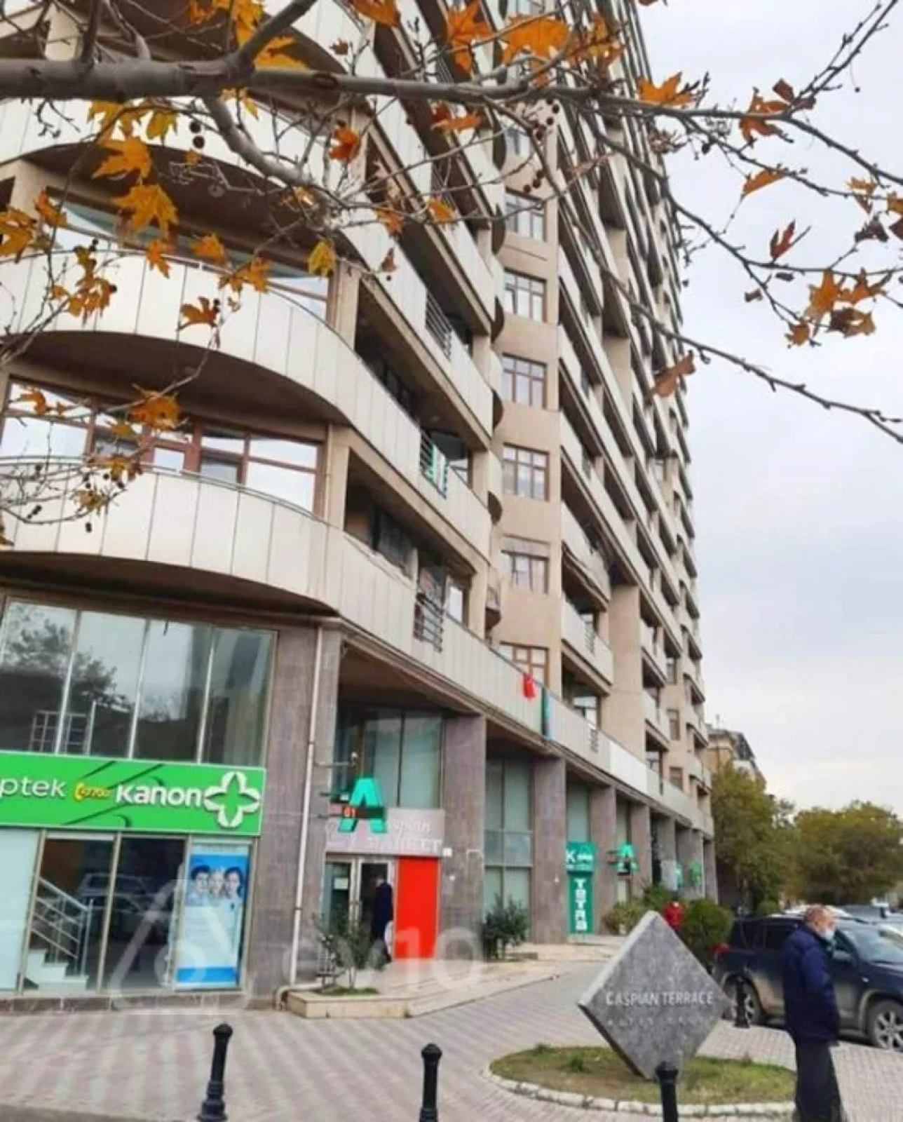 Satılır 3 otaqlı yeni tikili 110 m²