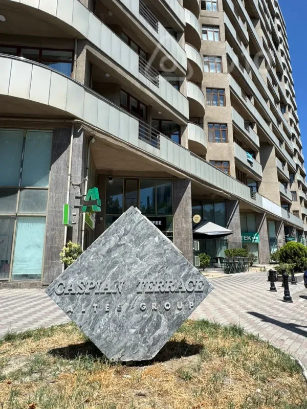 Satılır 3 otaqlı yeni tikili 110 m²