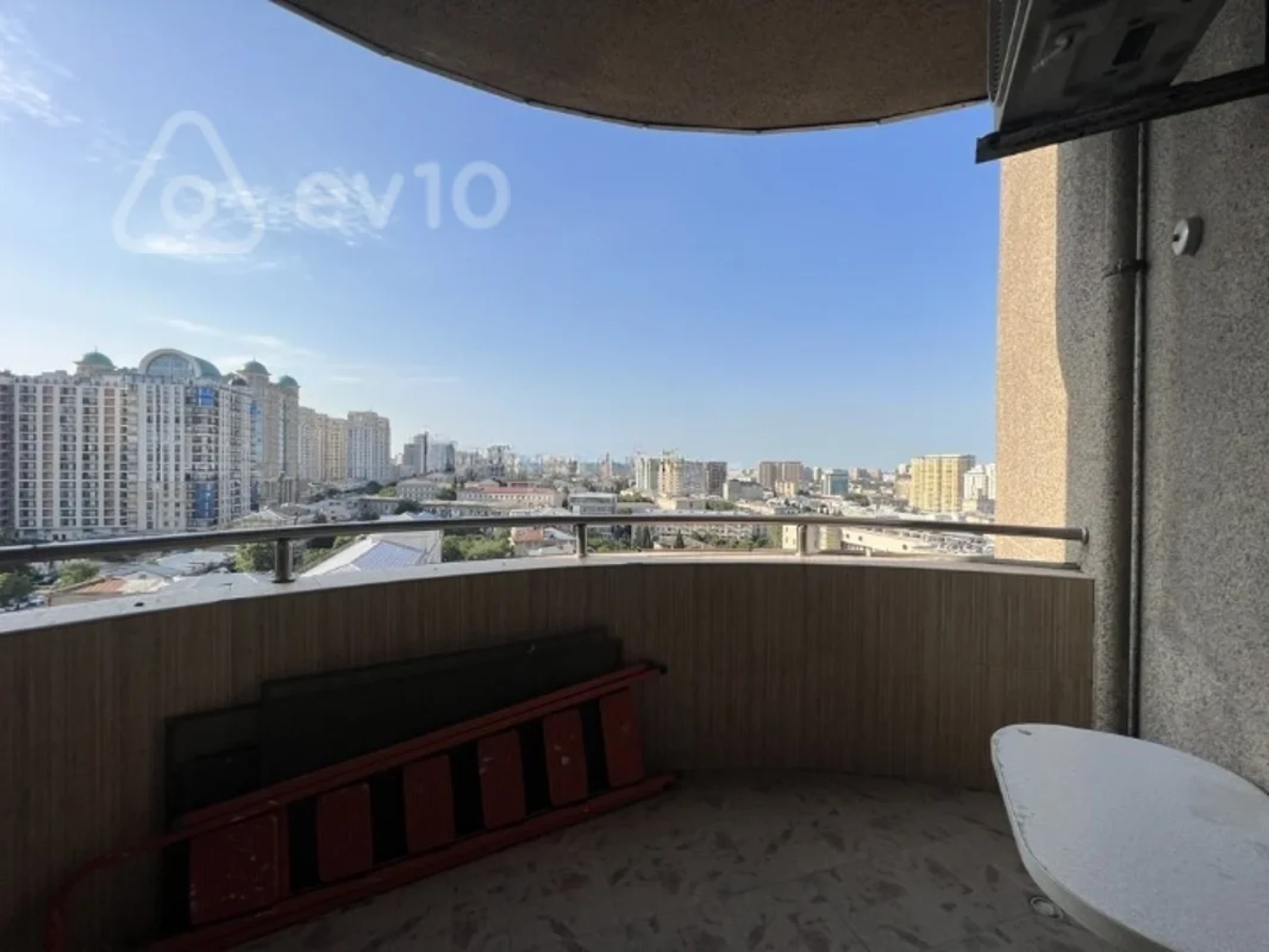 Satılır 3 otaqlı yeni tikili 110 m²