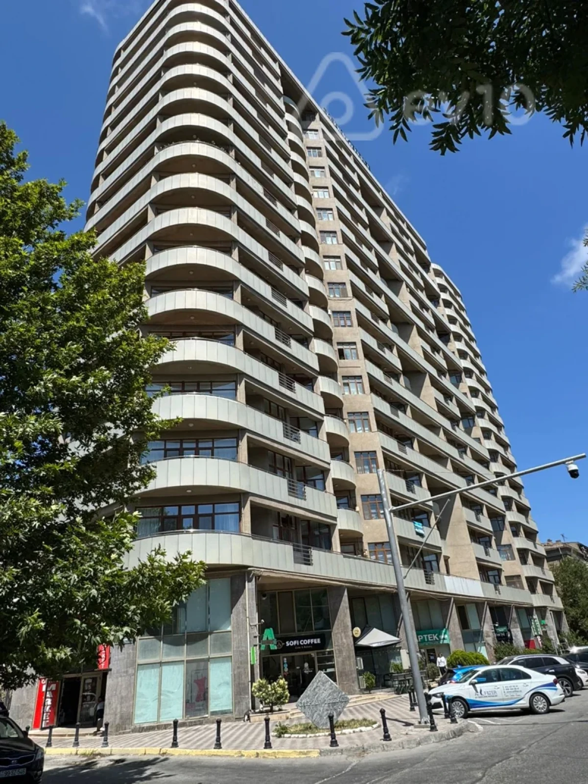 Satılır 3 otaqlı yeni tikili 110 m²