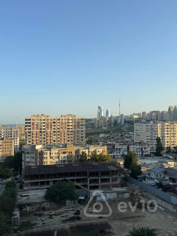Kirayə verilir 3 otaqlı yeni tikili 150 m²