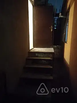 Kirayə verilir 2 otaqlı həyət evi 55 m²