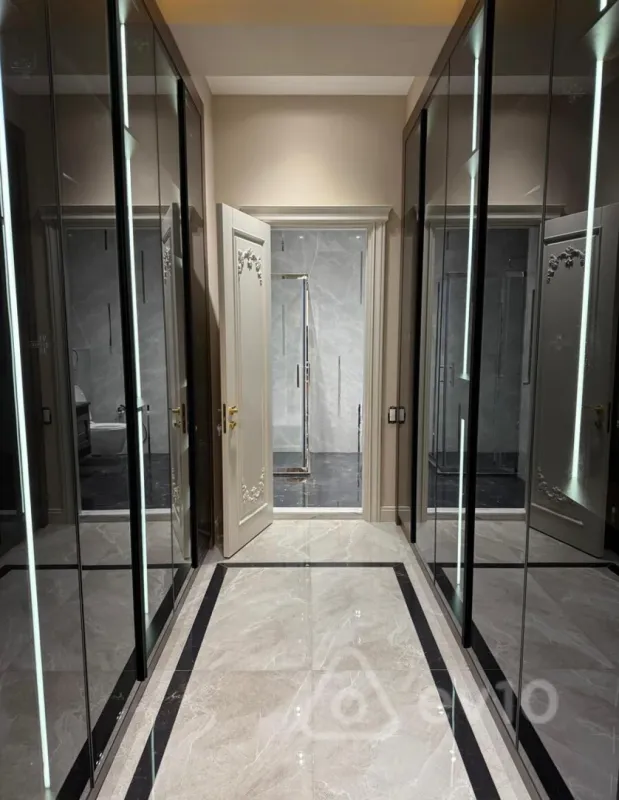 Satılır 4 otaqlı yeni tikili 240 m²