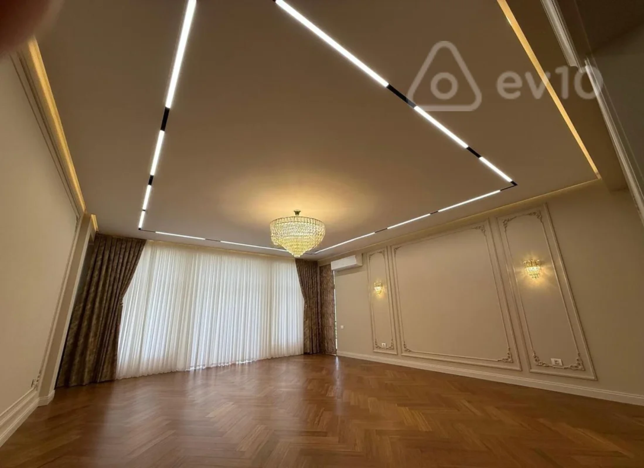 Satılır 4 otaqlı yeni tikili 240 m²