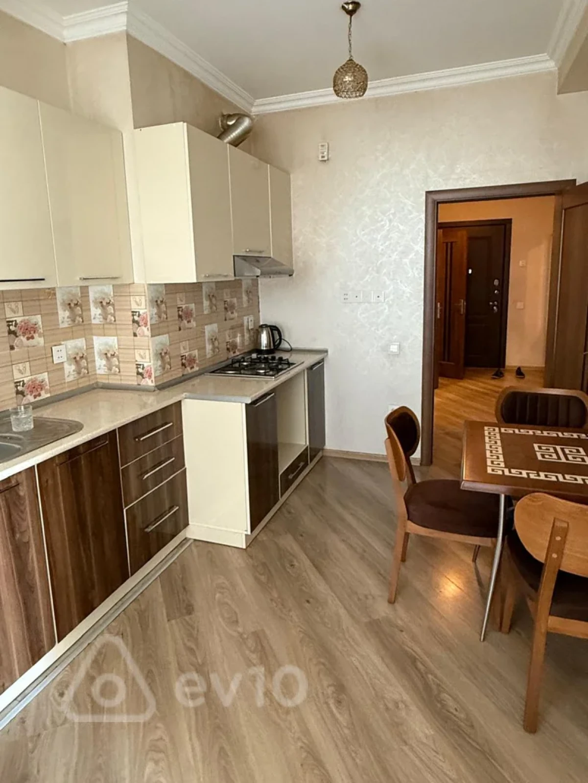 Kirayə verilir 2 otaqlı yeni tikili 80 m²