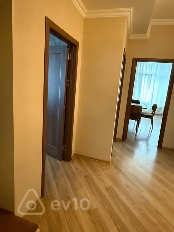 Kirayə verilir 2 otaqlı yeni tikili 80 m²