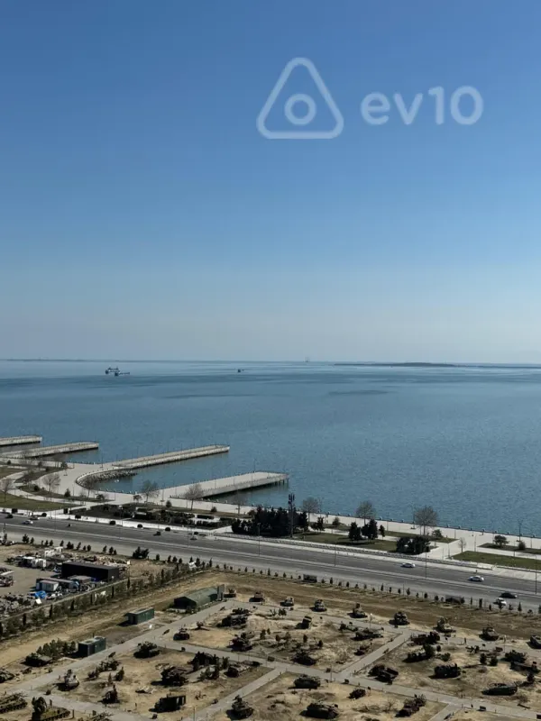 Kirayə verilir 3 otaqlı yeni tikili 220 m²