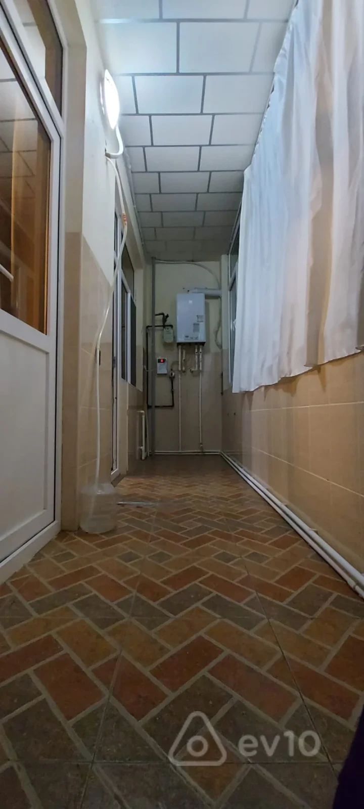 Satılır 2 otaqlı yeni tikili 60 m²