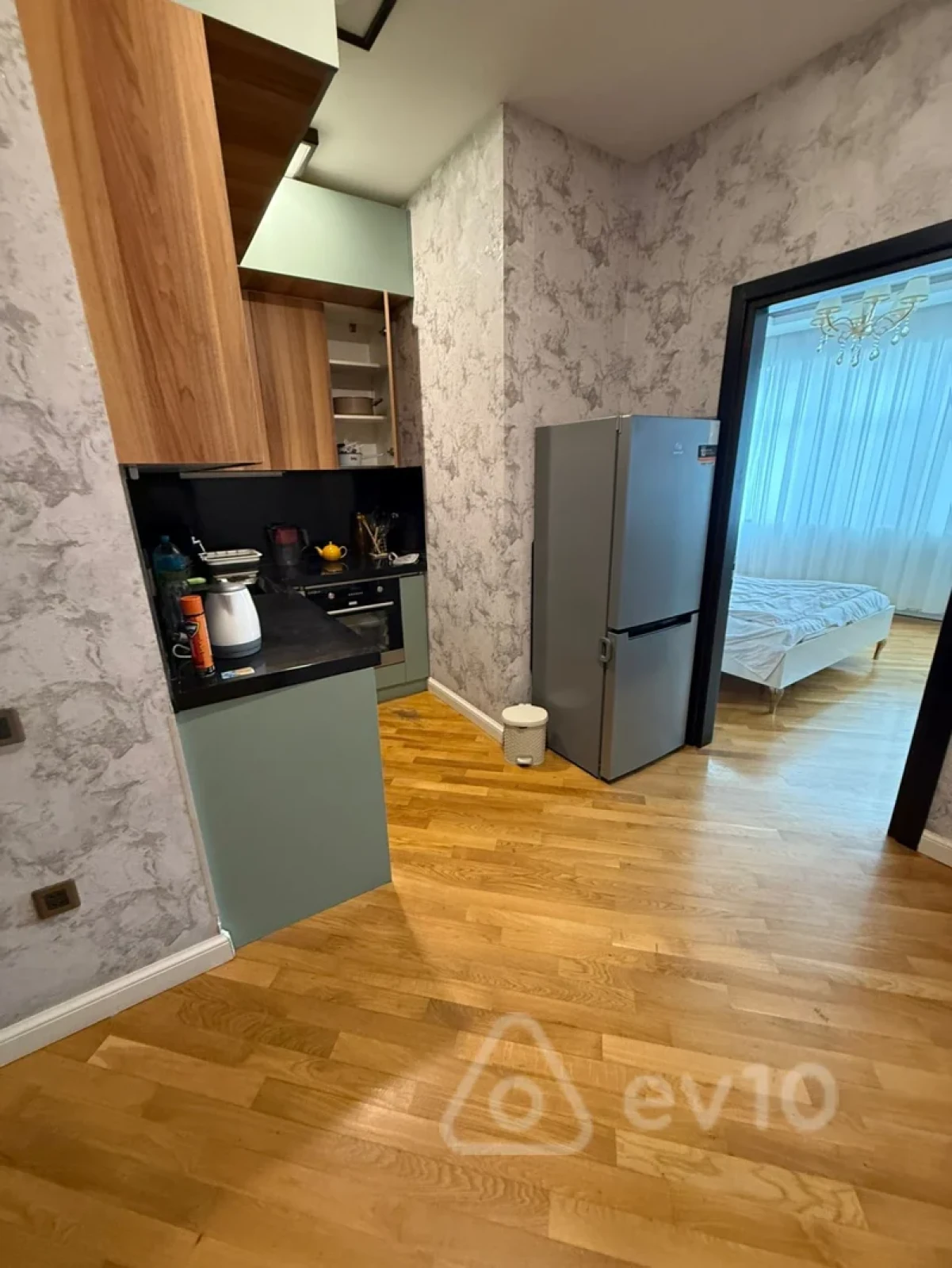 Kirayə verilir 2 otaqlı yeni tikili 70 m²