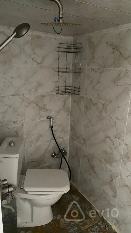 Kirayə verilir 2 otaqlı həyət evi 50 m²