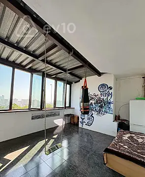 Kirayə verilir 3 otaqlı köhnə tikili 150 m²