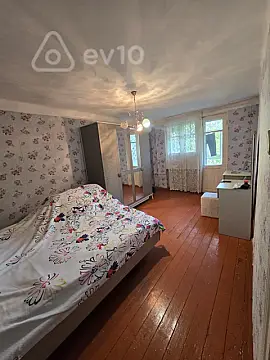 Satılır 1 otaqlı köhnə tikili 32 m²
