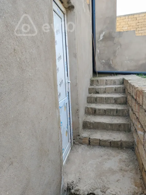 Satılır 4 otaqlı həyət evi 80 m²