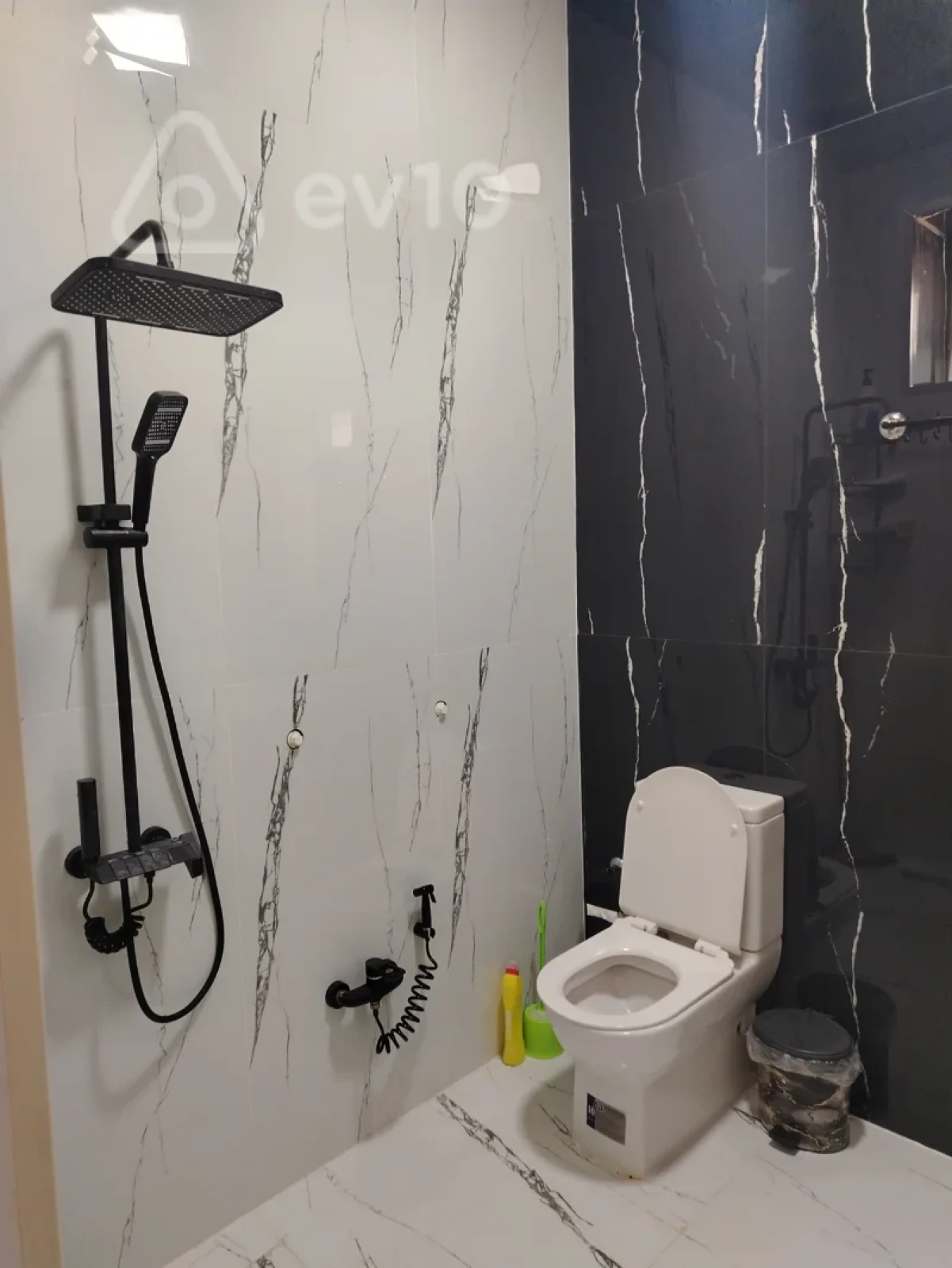 Satılır 4 otaqlı həyət evi 80 m²