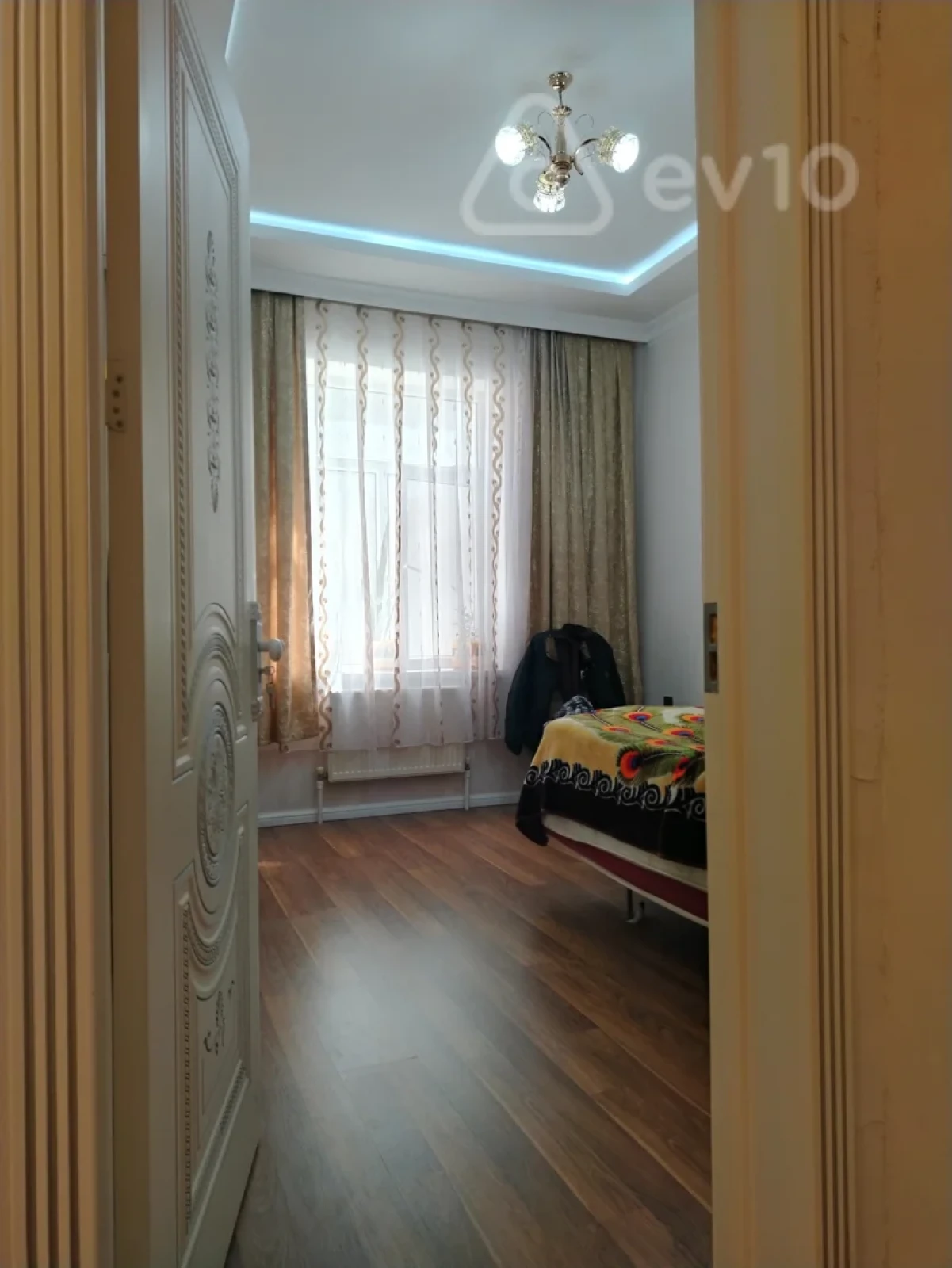Satılır 4 otaqlı həyət evi 80 m²