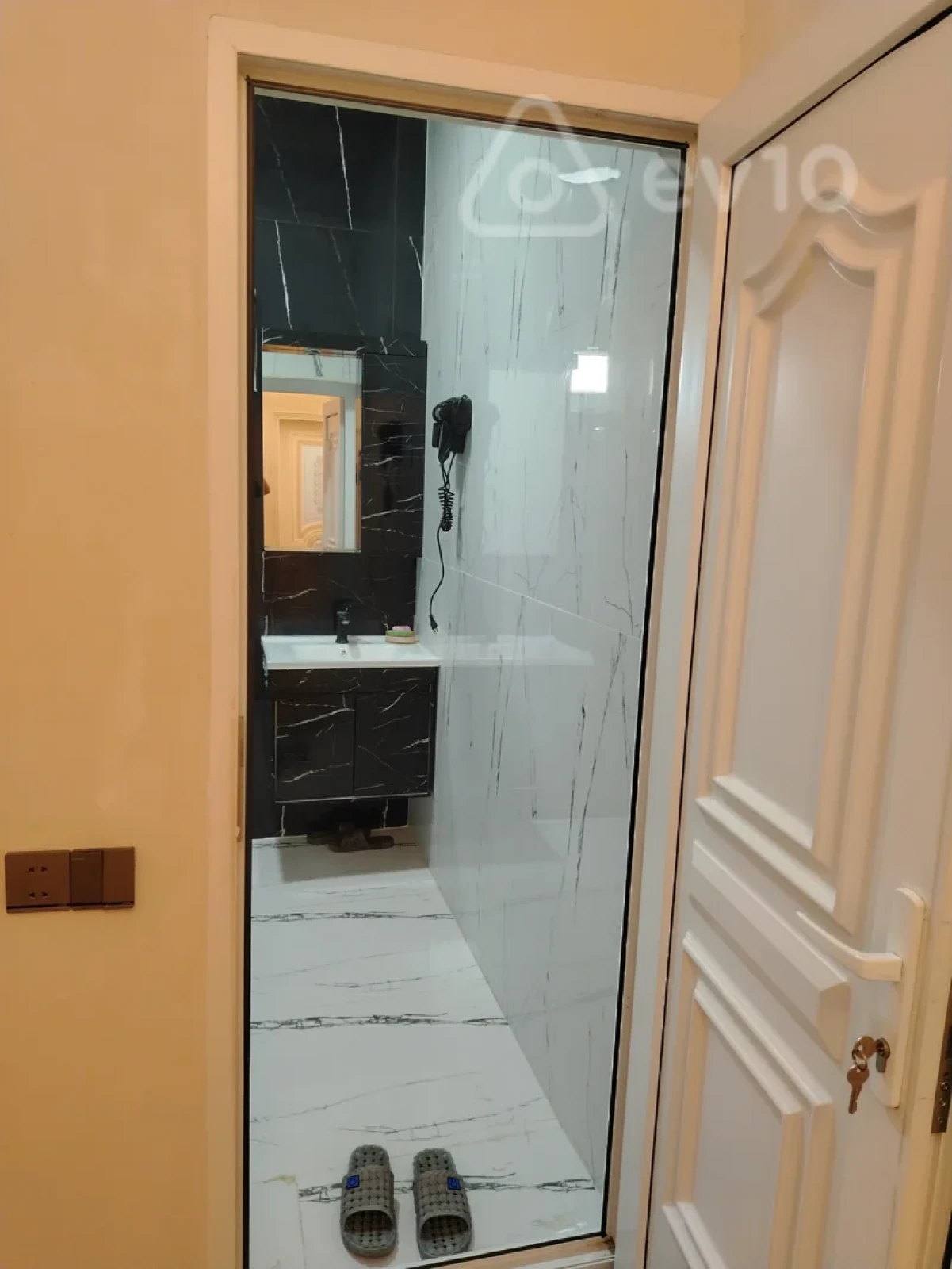 Satılır 4 otaqlı həyət evi 80 m²