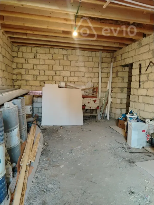Satılır 4 otaqlı həyət evi 80 m²