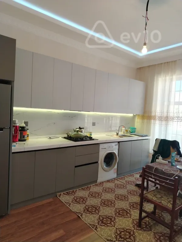 Satılır 4 otaqlı həyət evi 80 m²