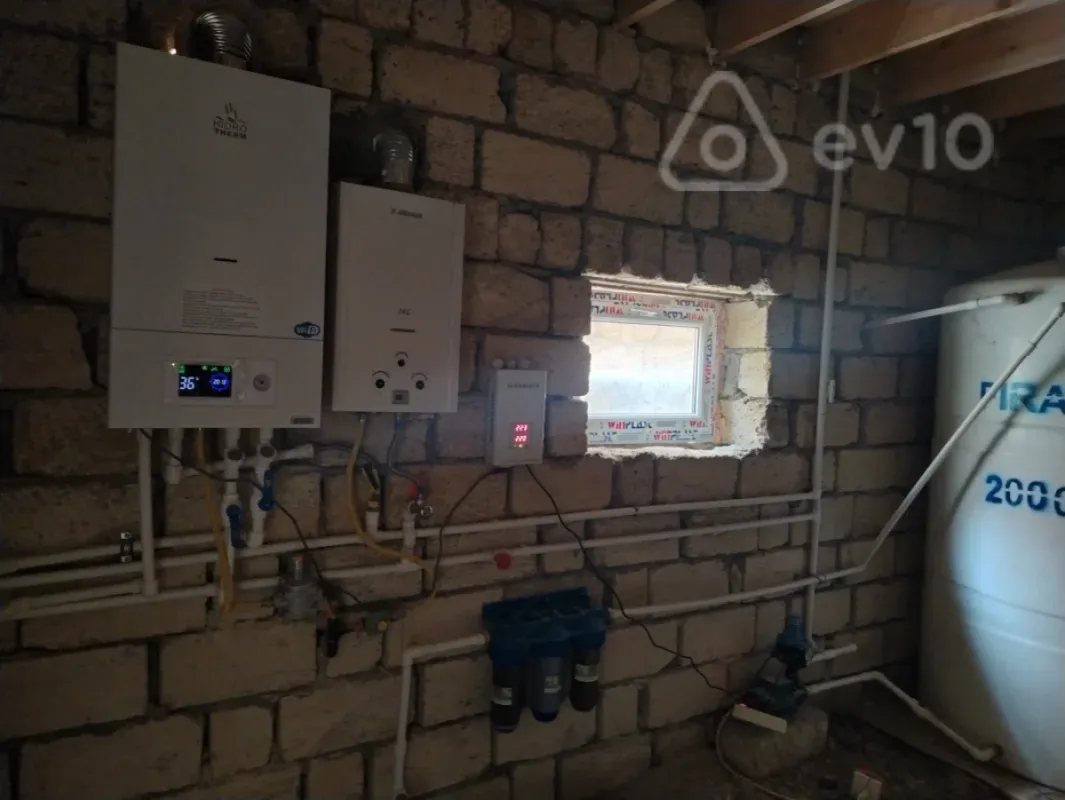 Satılır 4 otaqlı həyət evi 80 m²