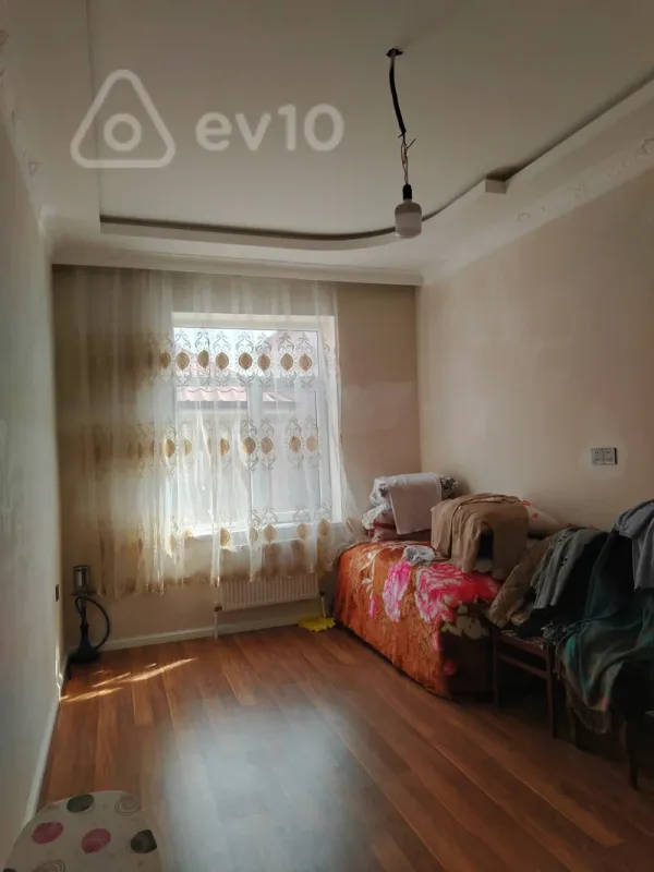 Satılır 4 otaqlı həyət evi 80 m²