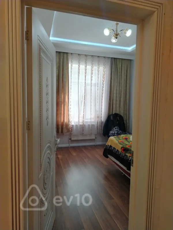 Satılır 4 otaqlı həyət evi 80 m²