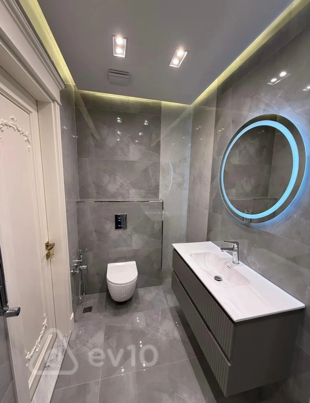 Satılır 4 otaqlı yeni tikili 189 m²
