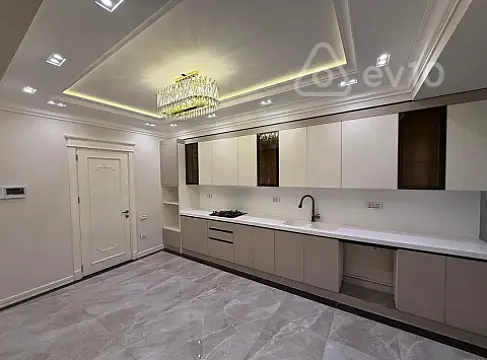 Satılır 4 otaqlı yeni tikili 189 m²