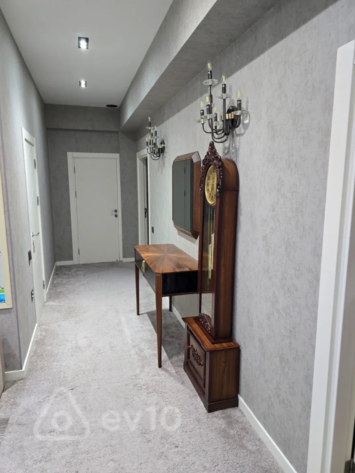 Kirayə verilir 4 otaqlı yeni tikili 170 m²