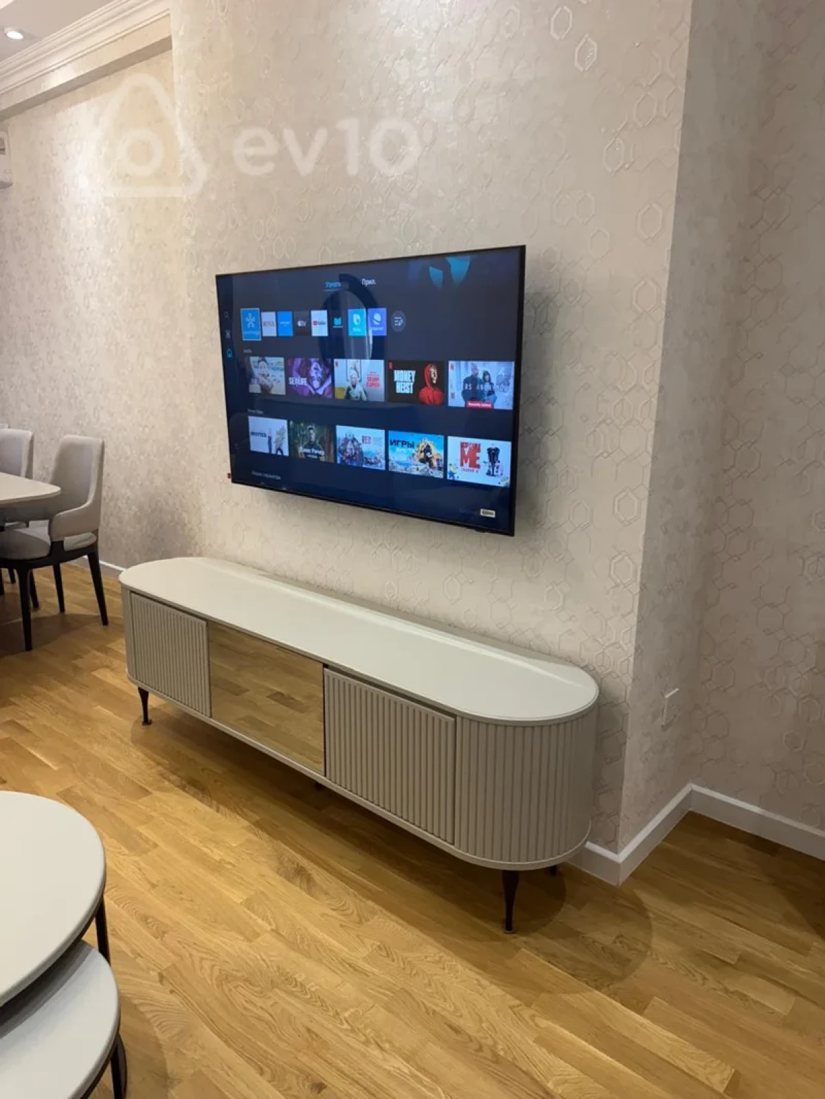 Kirayə verilir 3 otaqlı yeni tikili 150 m²