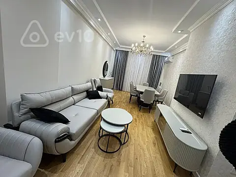 Kirayə verilir 3 otaqlı yeni tikili 150 m²
