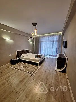 Kirayə verilir 3 otaqlı yeni tikili 120 m²