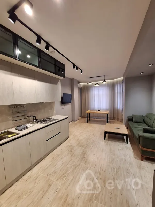 Kirayə verilir 3 otaqlı yeni tikili 120 m²