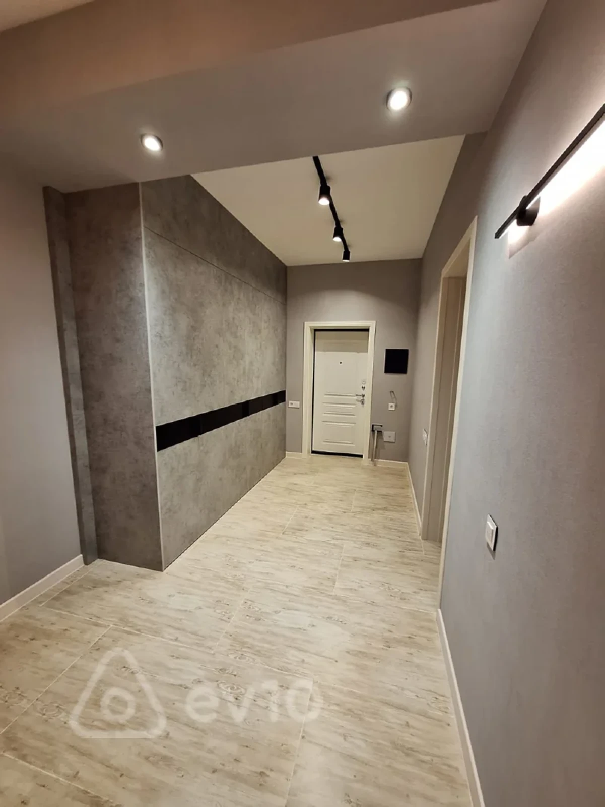 Kirayə verilir 3 otaqlı yeni tikili 120 m²