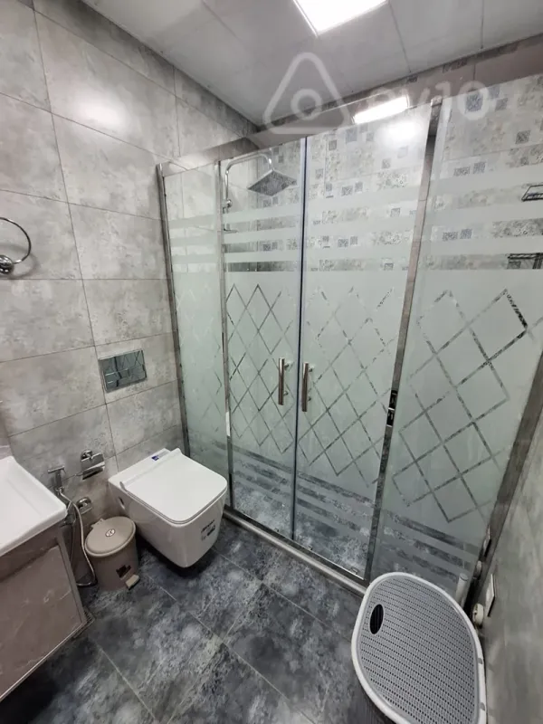 Kirayə verilir 3 otaqlı yeni tikili 120 m²