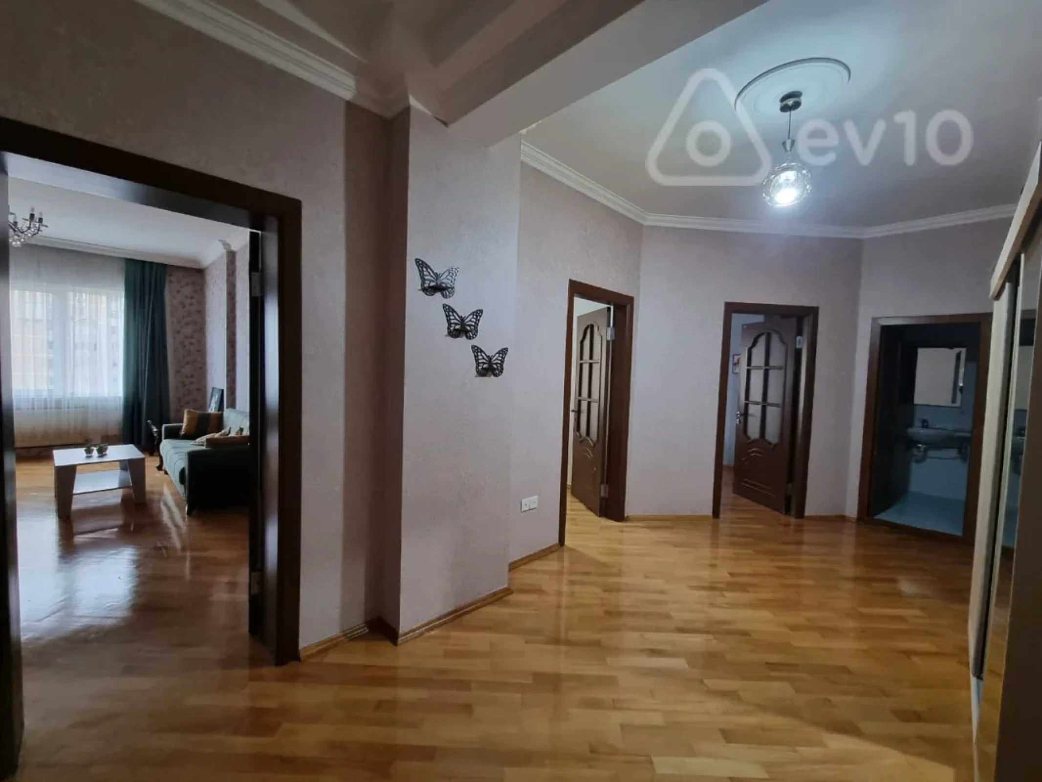 Kirayə verilir 2 otaqlı yeni tikili 100 m²