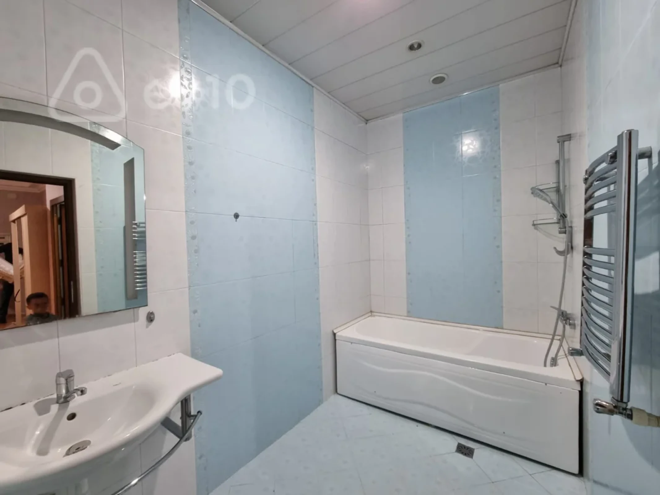 Kirayə verilir 2 otaqlı yeni tikili 100 m²