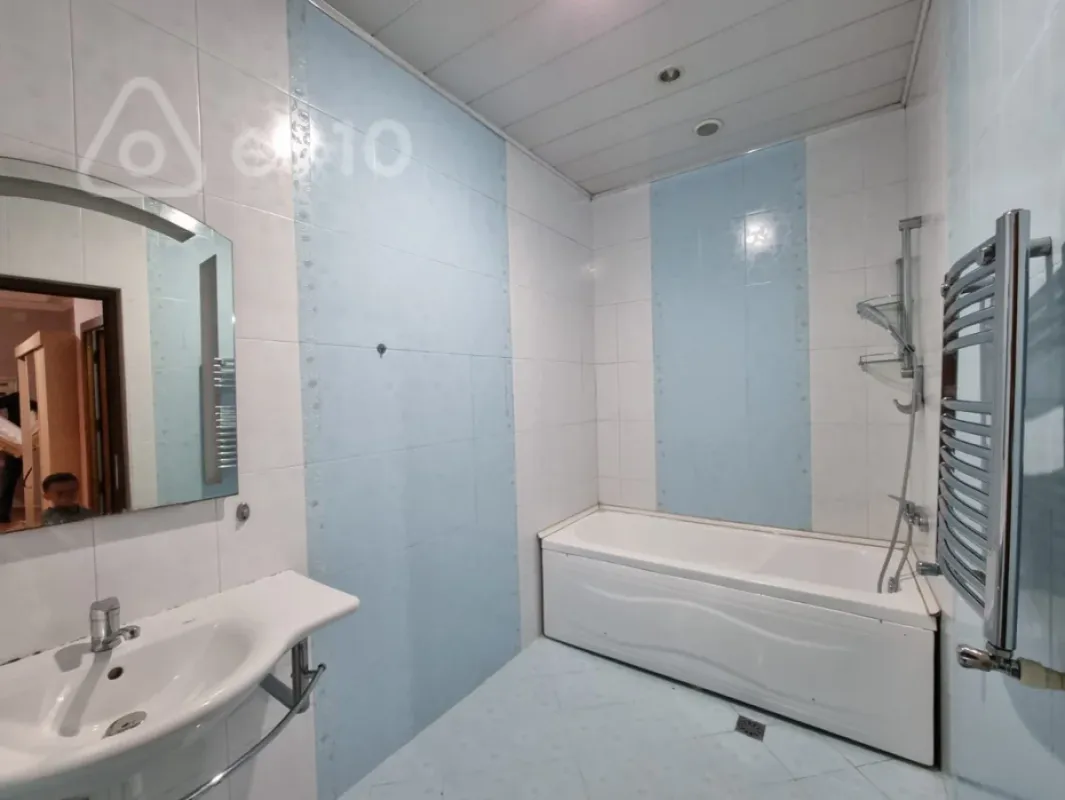 Kirayə verilir 2 otaqlı yeni tikili 100 m²